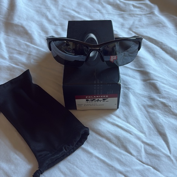 Oakley Other - Oakley Half Jacket 2.0 black